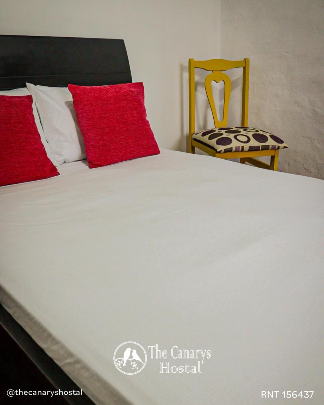 The Canarys Hostal Santa Rosa de Cabal Bagian luar foto